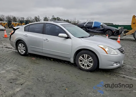2011 Nissan Altima Base z USA, uszkodzony, nr VIN 1N4AL2AP4BN478548